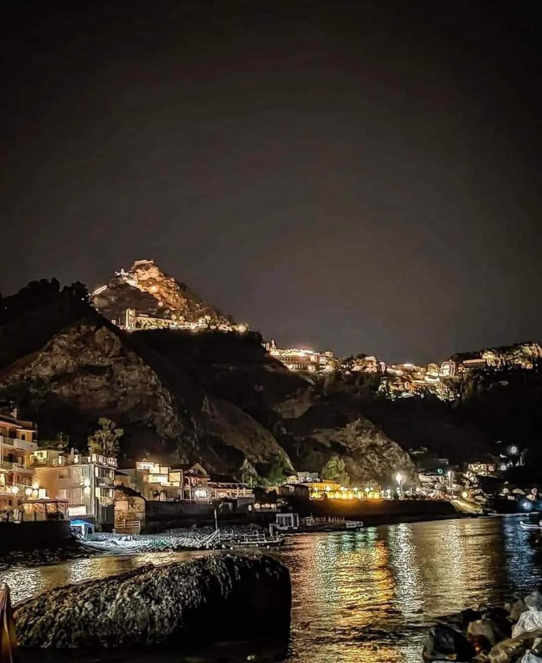 Villa Iris Giardini Naxos Exterior foto