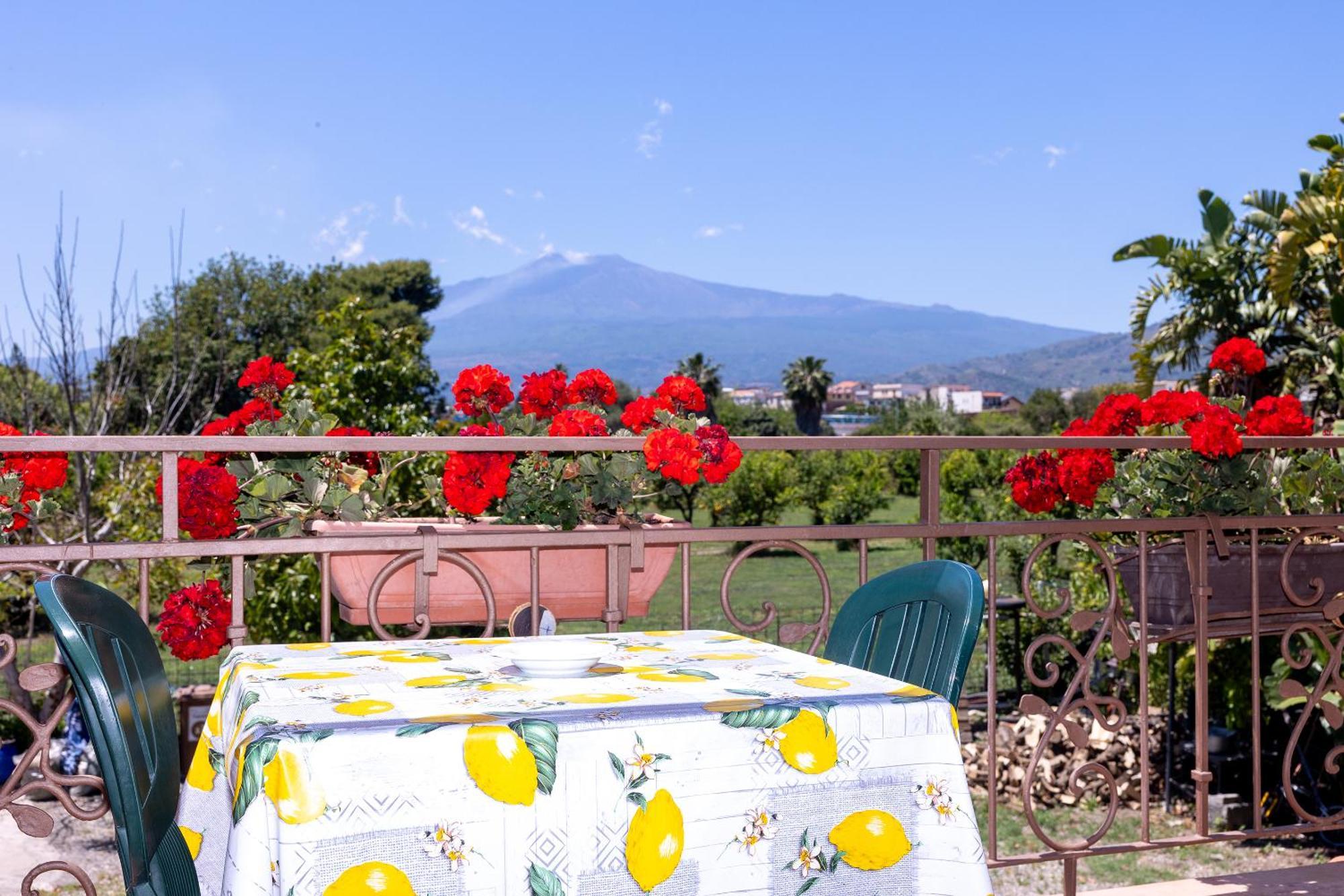 Villa Iris Giardini Naxos Exterior foto