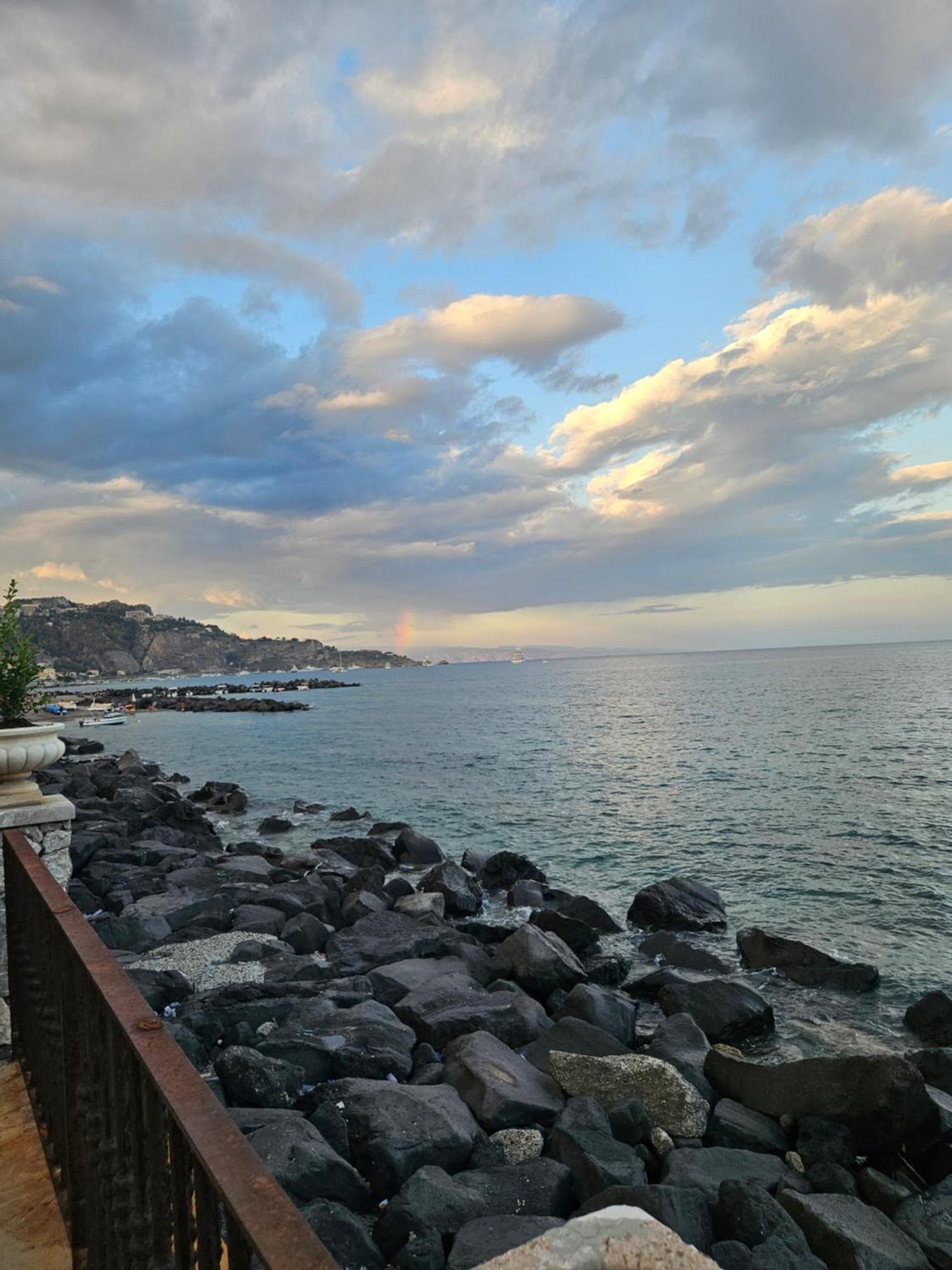 Villa Iris Giardini Naxos Exterior foto